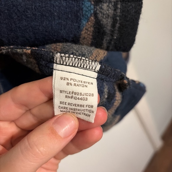 Aztec Style Jacket - Picture 4 of 4